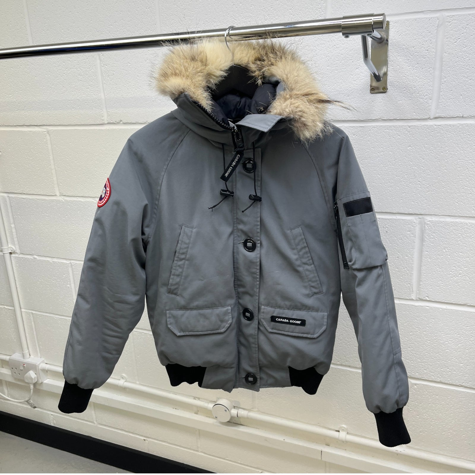 Women's Chilliwack Bomber Down Jacket Grey Size S - Photo 8