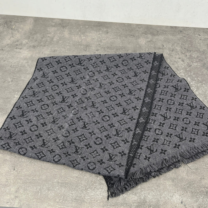 Men's Reversible 2 Tone Monogram Scarf Grey