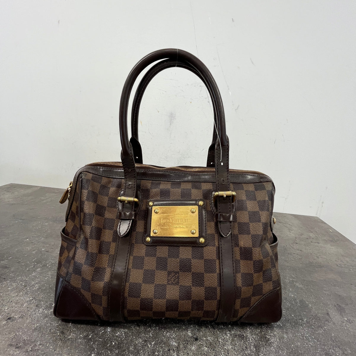 Women's Damier Ebene Berkeley Handbag Brown - Photo 12