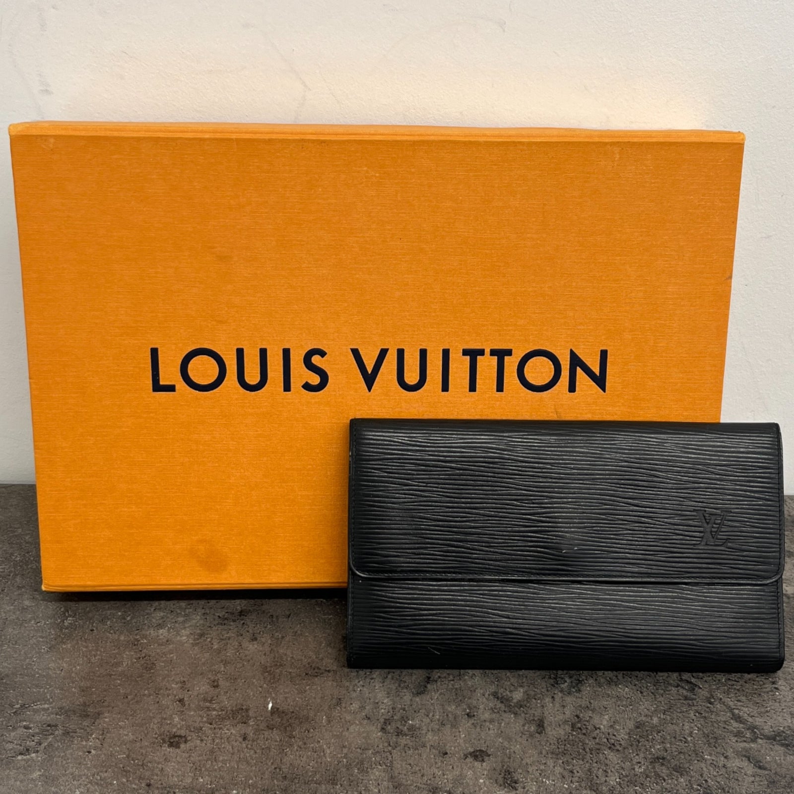 Women's Epi Sarah Wallet Black - Photo 12