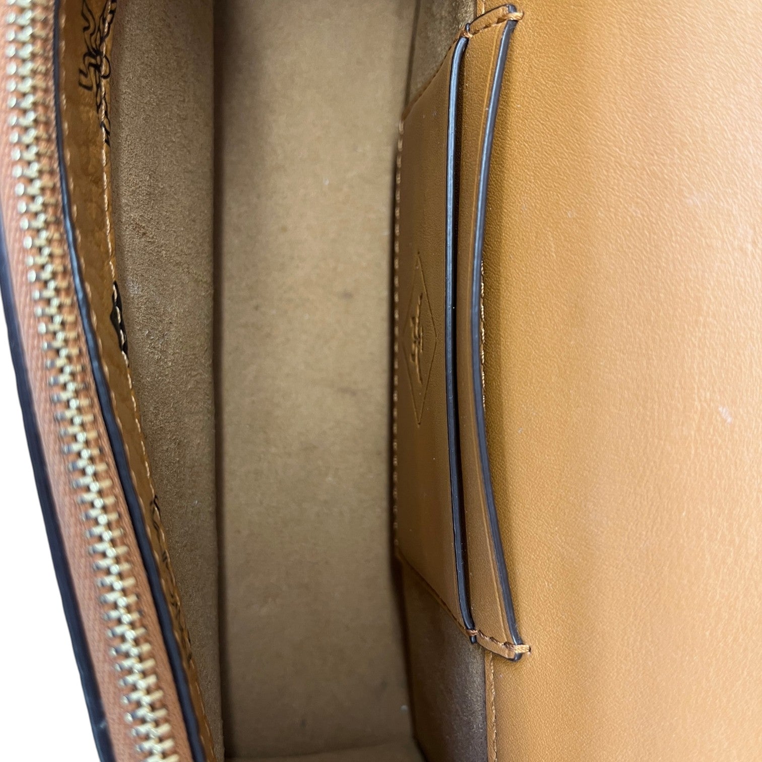 Women's Aren Shoulder Bag Tan - Photo 6