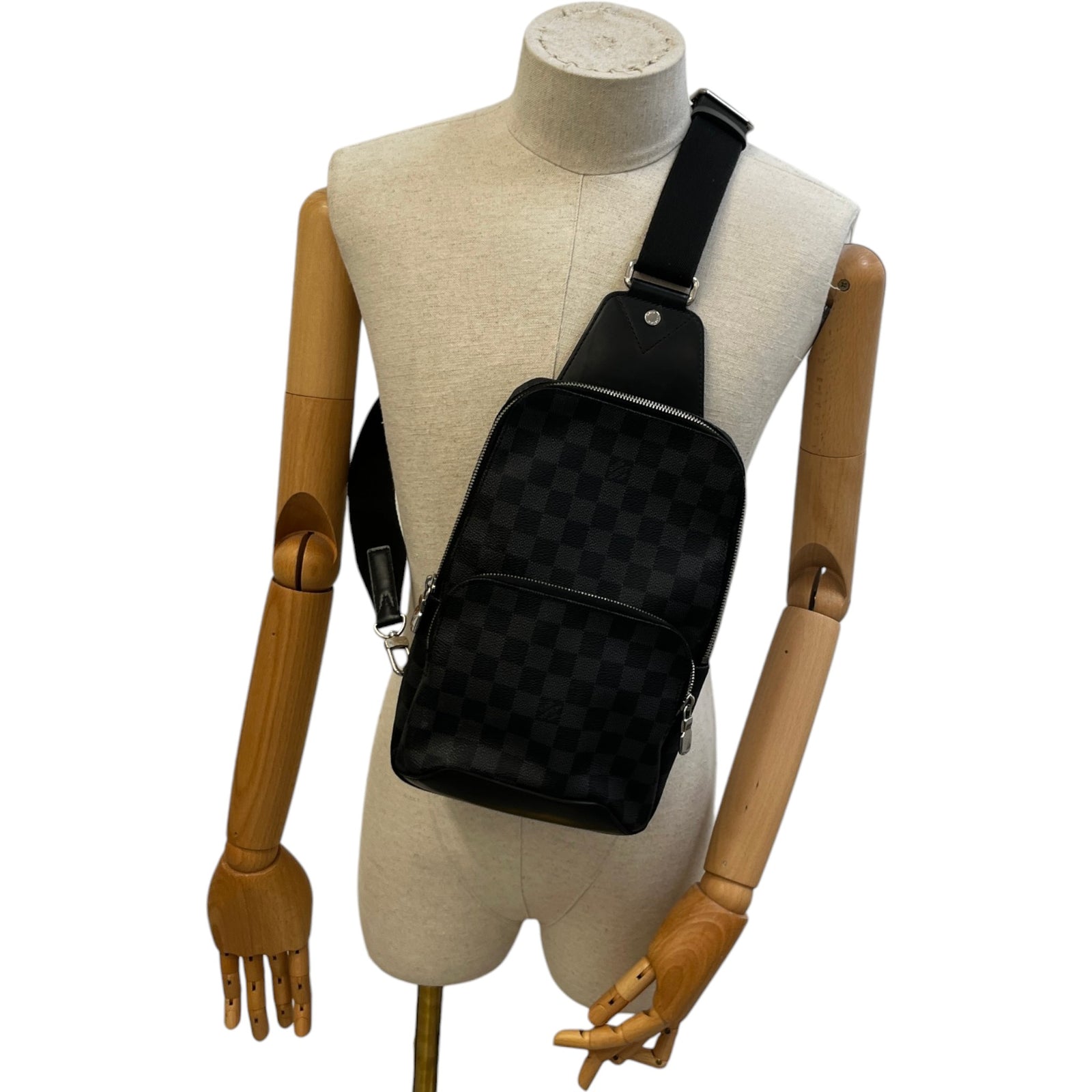 Men's Damier Graphite Avenue Slingbag Bag Black - Photo 2