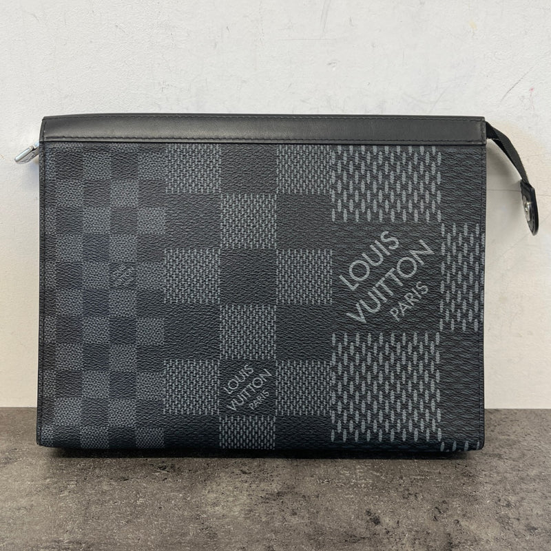 Men's Damier Graphite 3D Pochette Voyage Mm Clutch Black