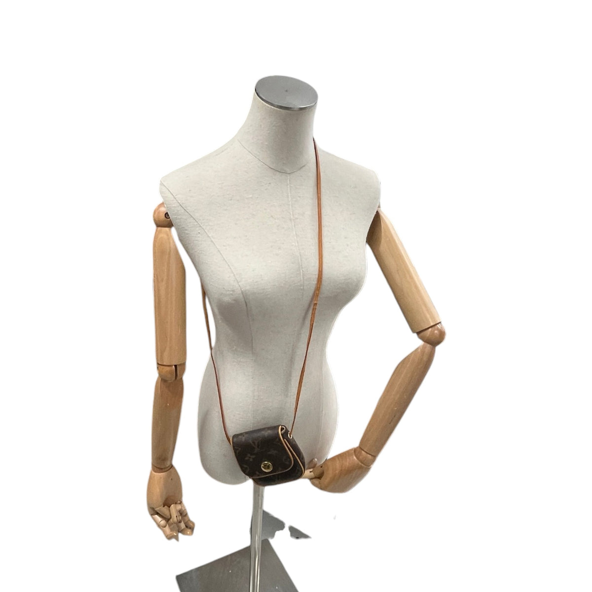 Women's Monogram Pochette Cancun Crossbody Bag Brown - Photo 2
