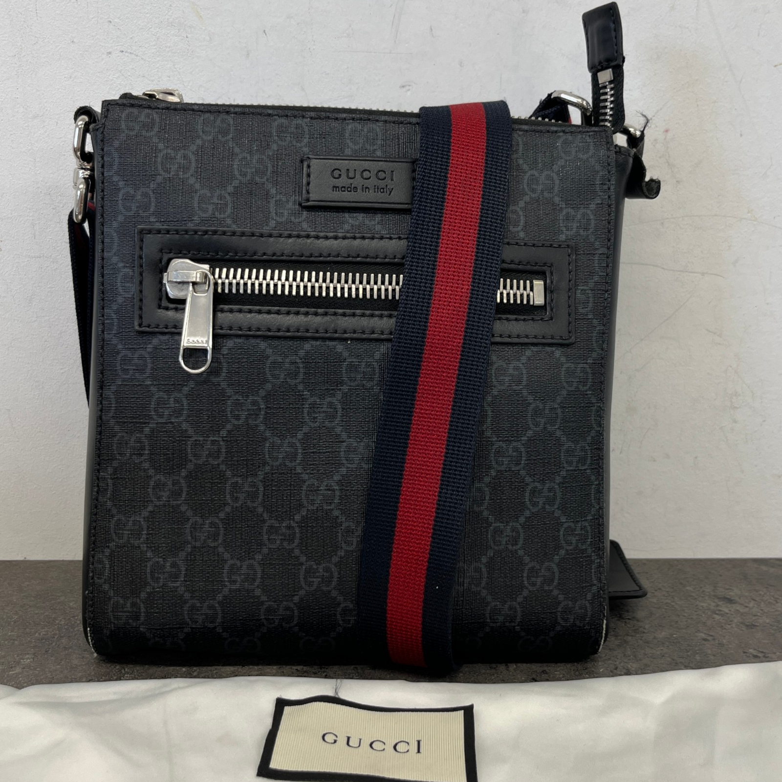 Men's Small Gg Supreme Messenger Bag Black - Photo 13