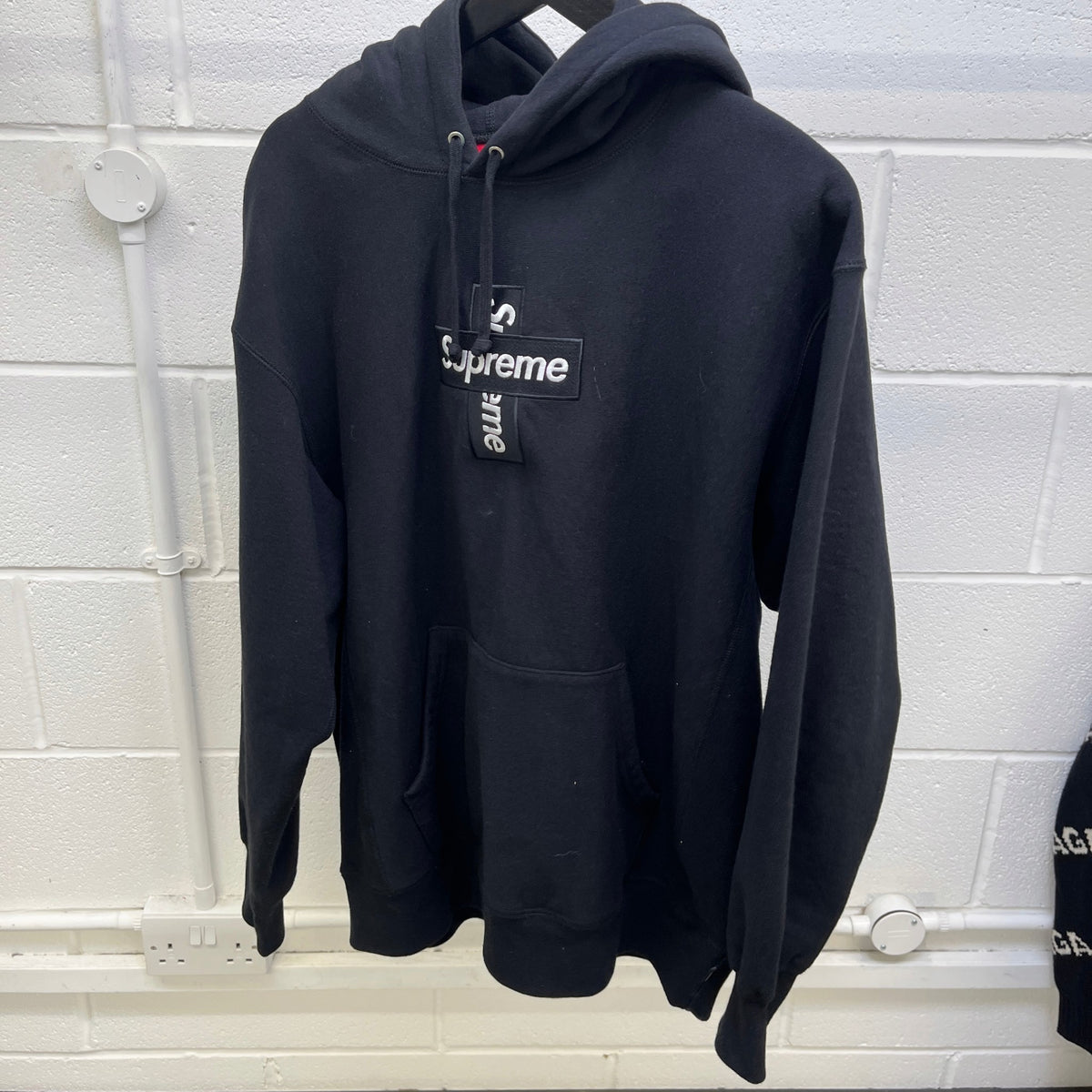Men's Cross Box Logo Hoodie Black Size L - Photo 8