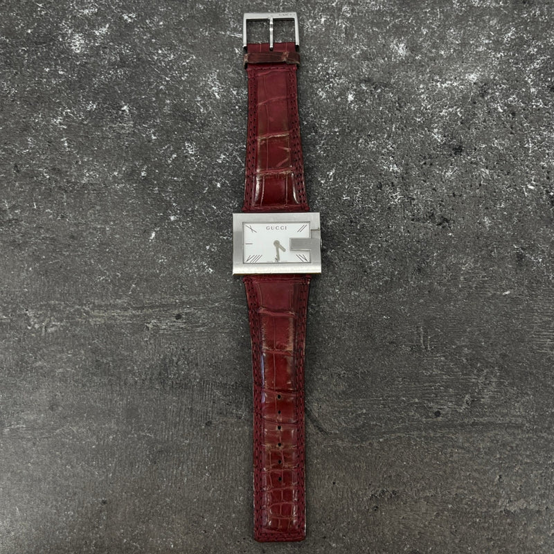 Men's 100L Quartz Watch Red