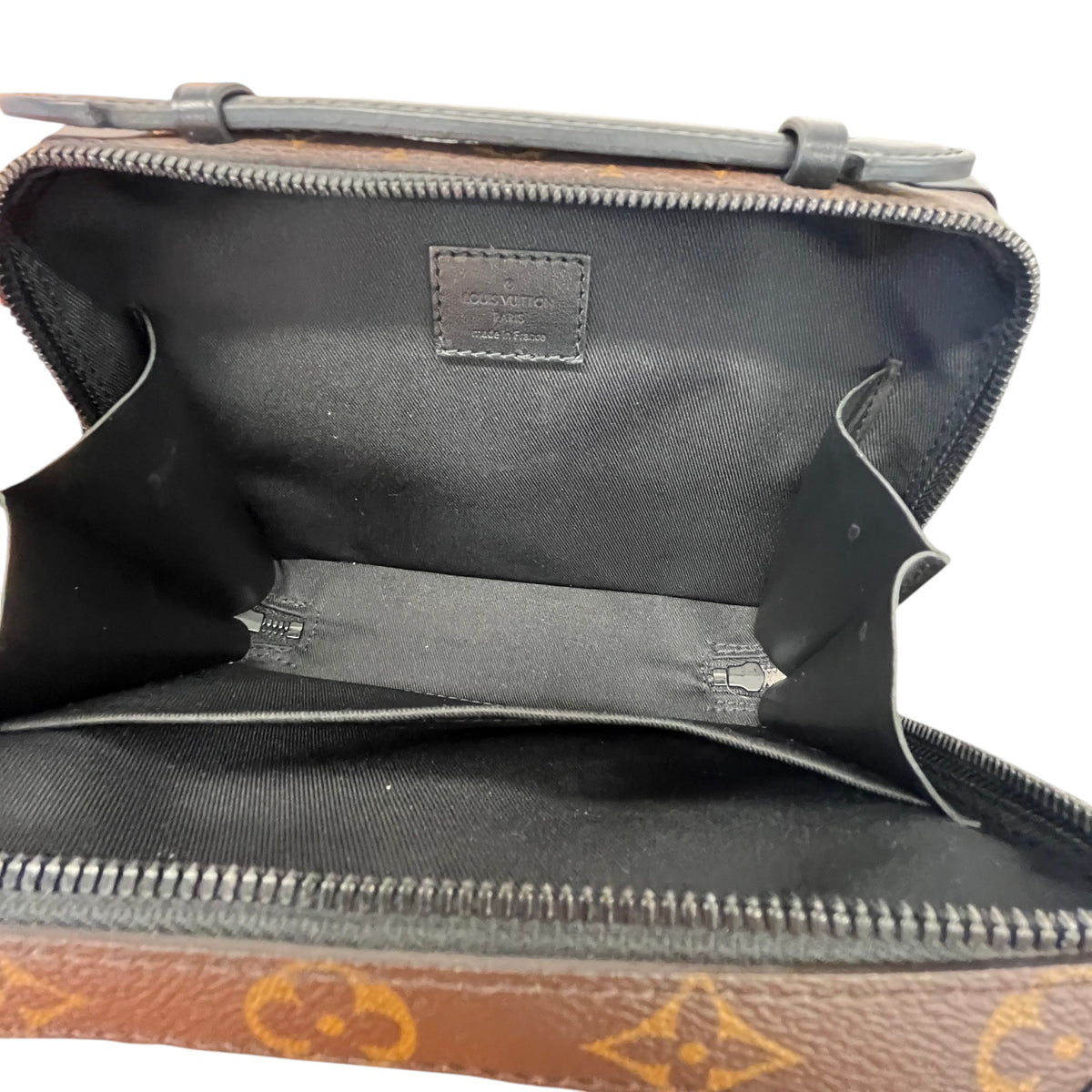 Men's Soft Trunk Monogram Macassar Messenger Bag Brown - Photo 11
