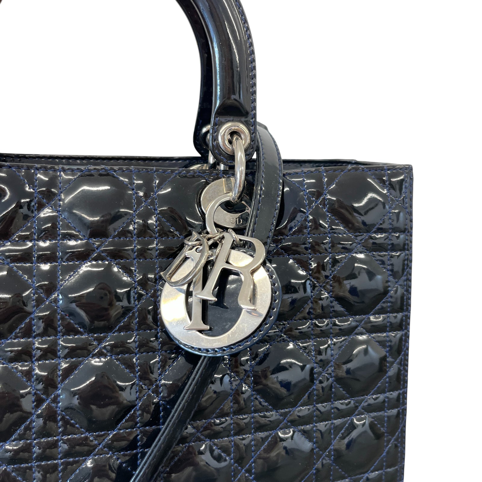 Women's Lady Dior Large Bag Black - Photo 11