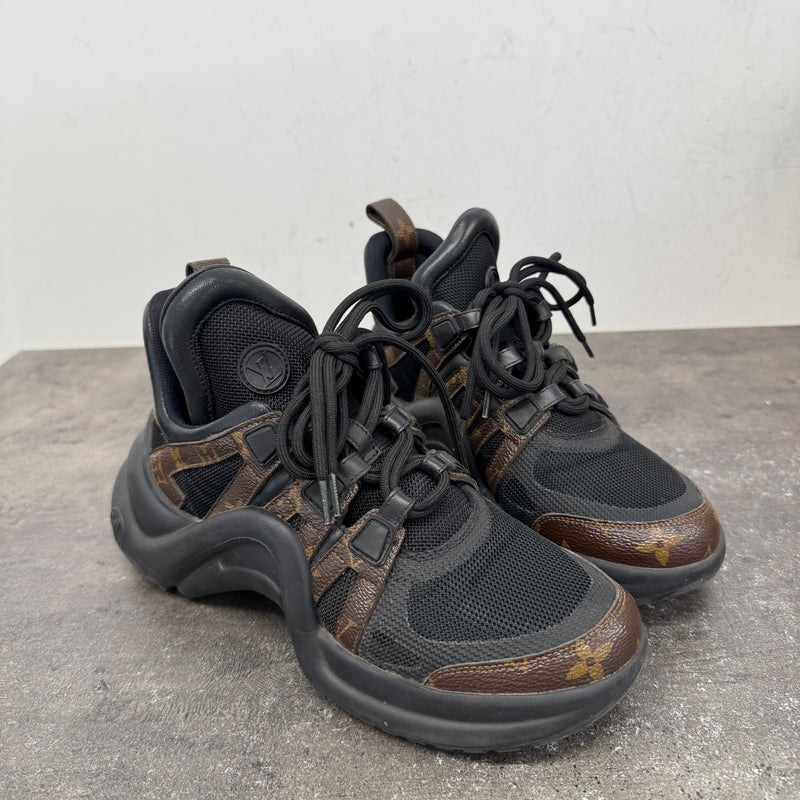 Women's Monogram Archlight Low Trainers Brown Size UK 5 / EU 38