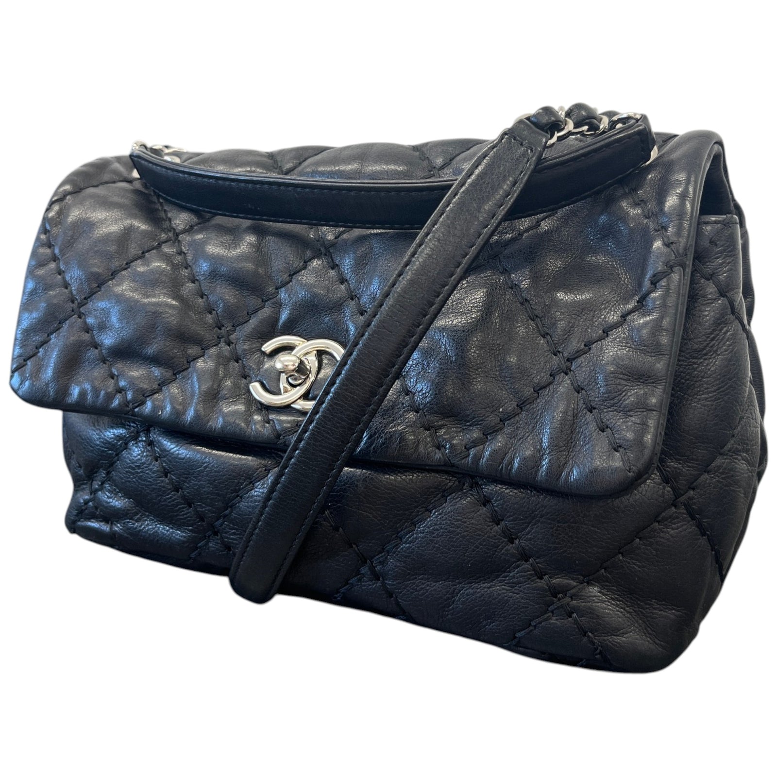 Women's Love Me Tender Small Flap Handbag Black - Photo 5