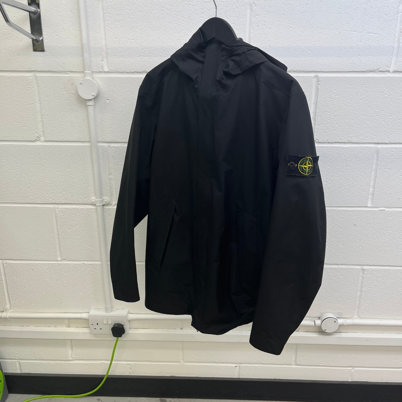 Men's Gore-Tex Paclite Windbreaker Black Size L - Photo 10