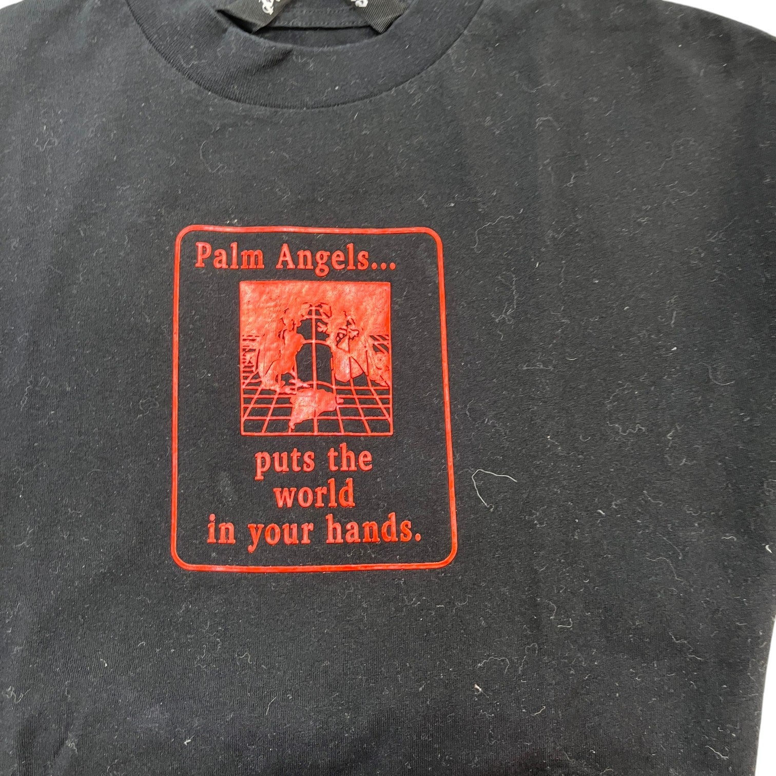 Men's World In Hands Print T-Shirt Black Size S - Photo 6