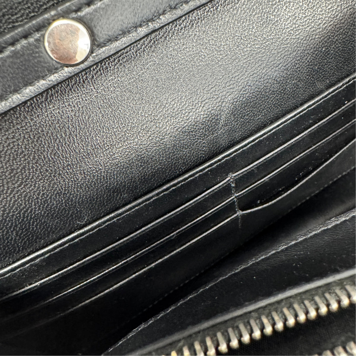 Women's Logo Crocodile Embossed Wallet on Chain Crossbody Bag Black - Photo 13