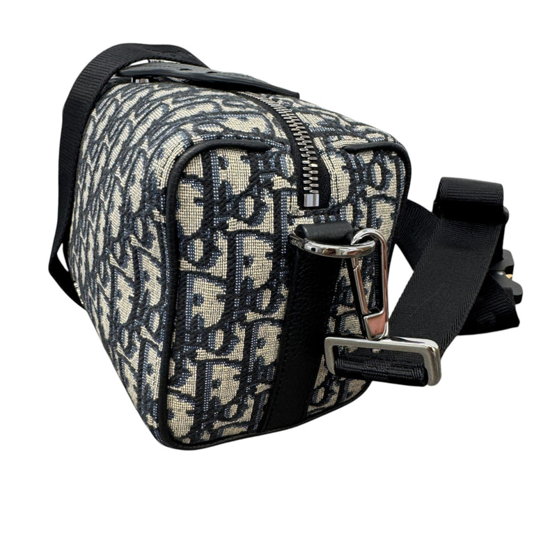 Men's Oblique Lingot Messenger Bag Navy