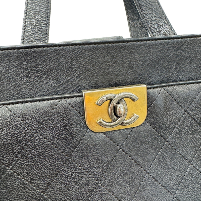 Women's Straight Lines Tote Large Handbag Black