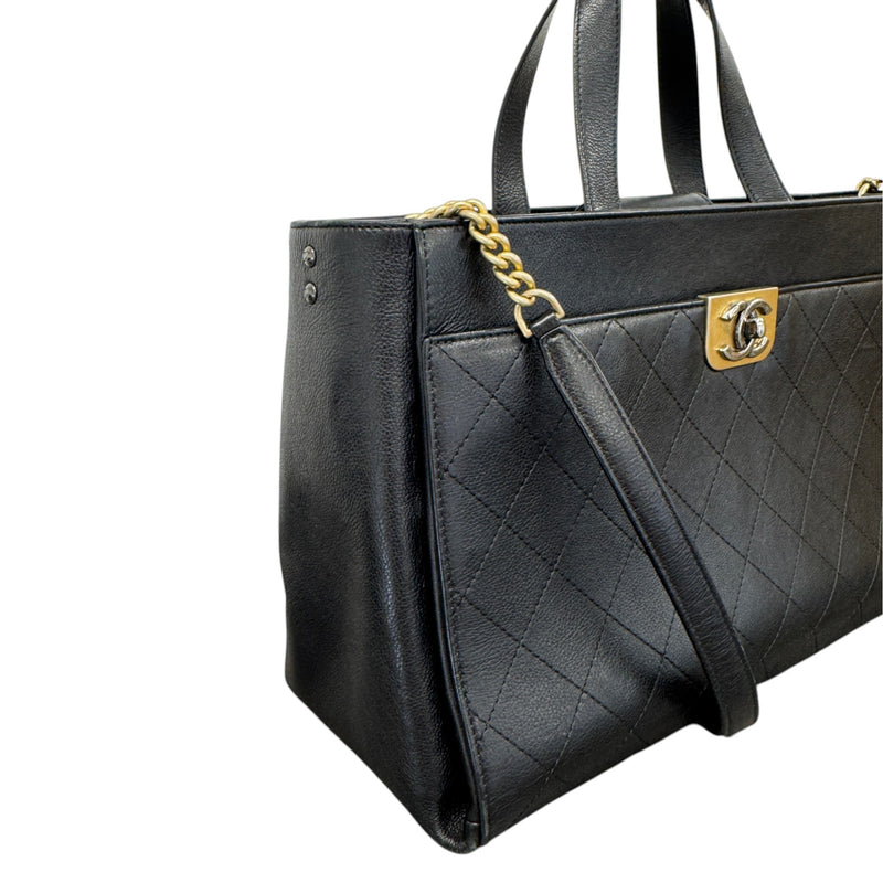 Women's Straight Lines Tote Large Handbag Black