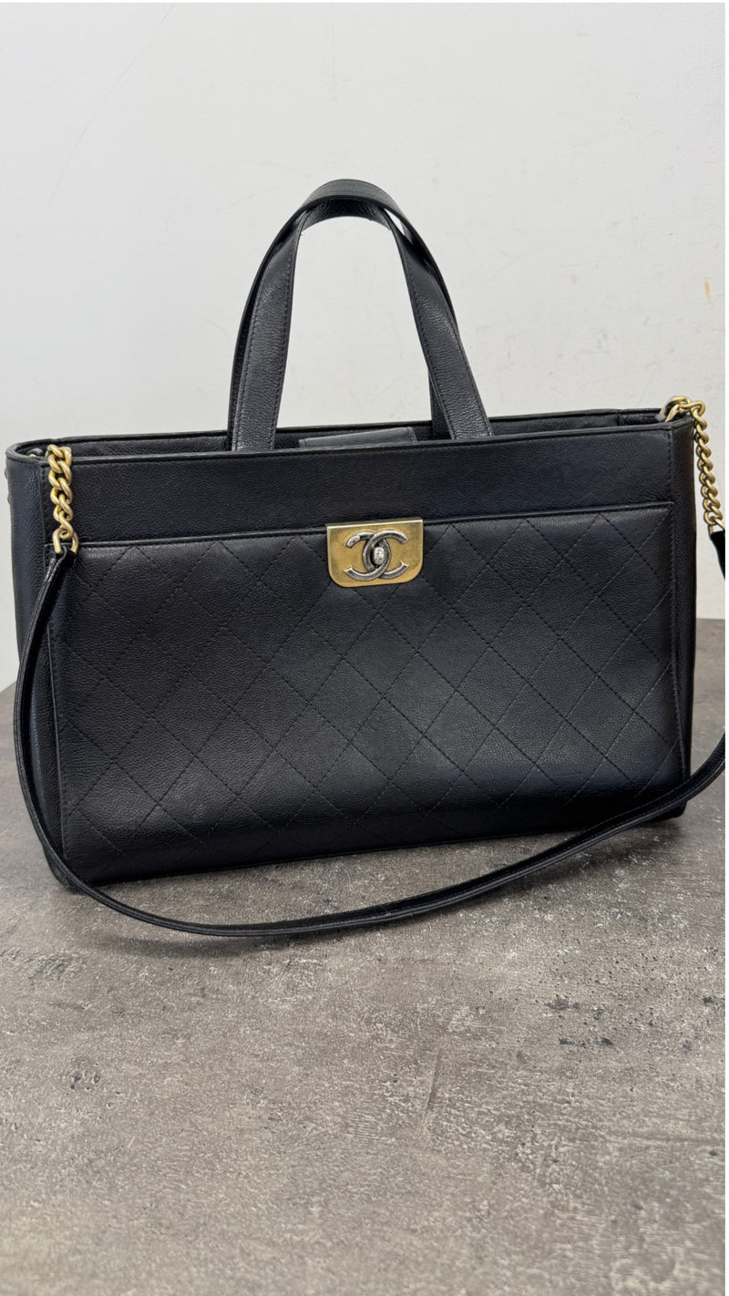 Women's Straight Lines Tote Large Handbag Black