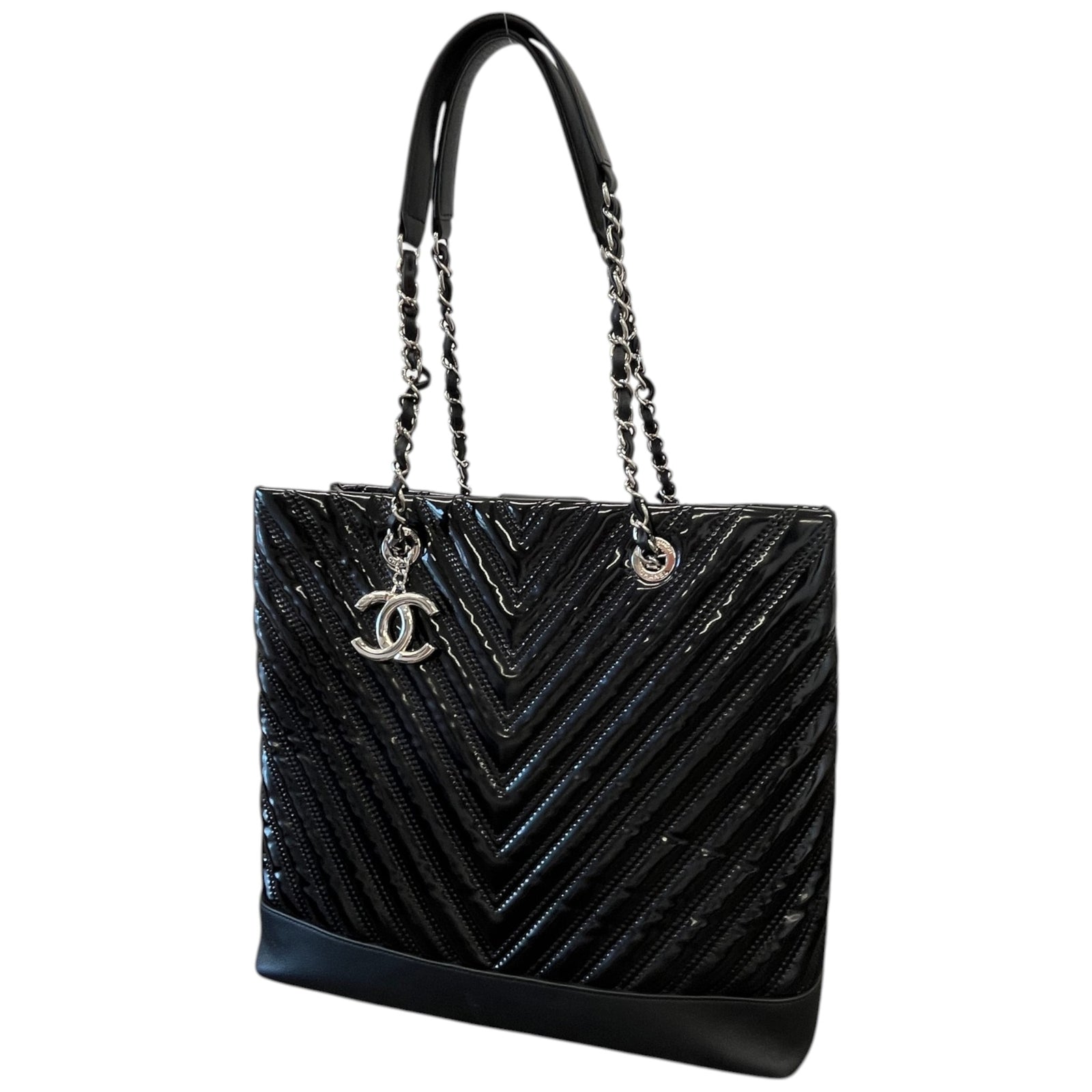 Women's Chevron Handbag Black - Photo 4