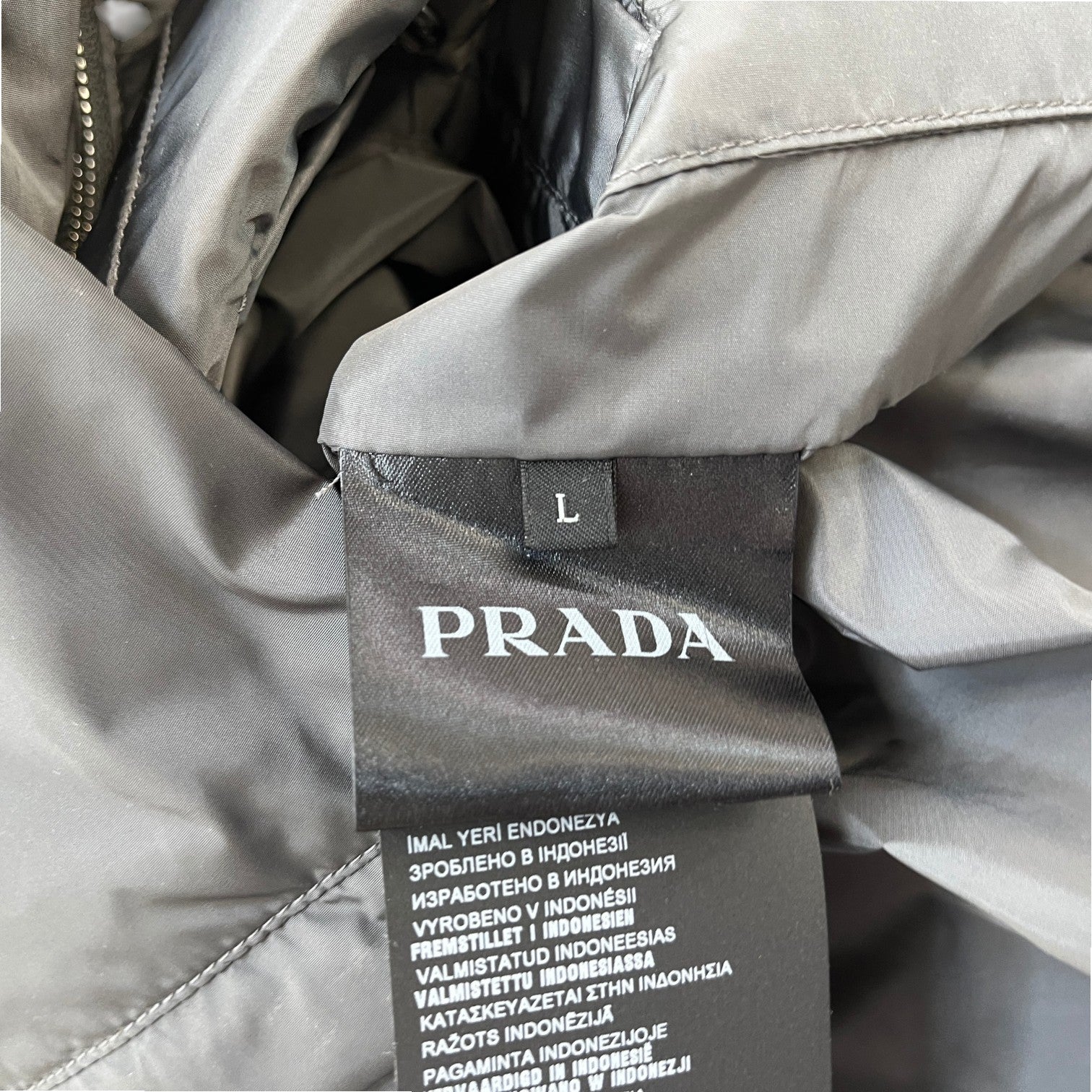 Men's Plaque Logo Windbreaker Grey Size L - Photo 8