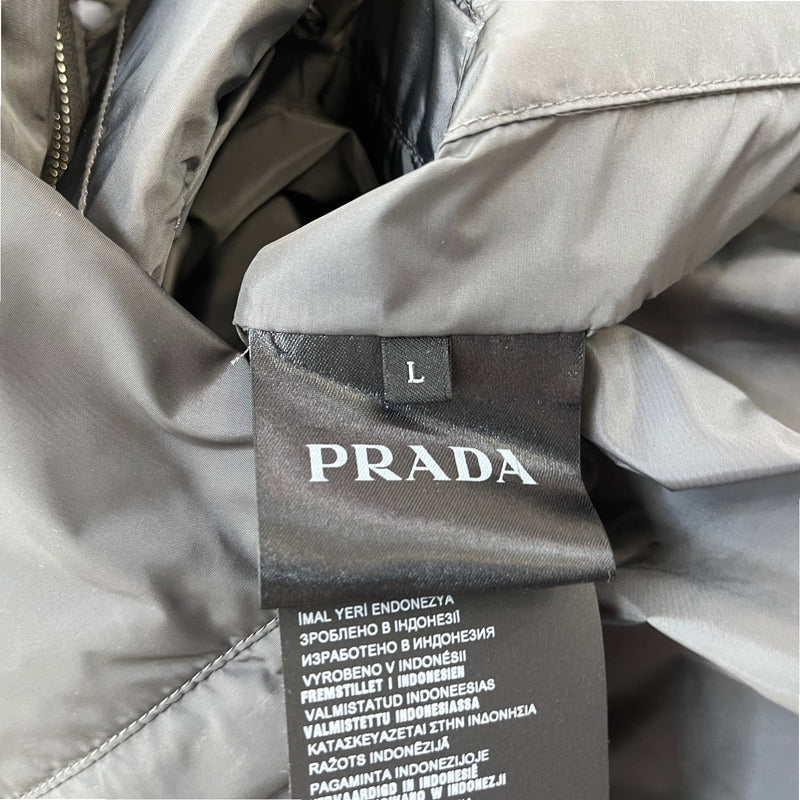 Men's Plaque Logo Windbreaker Grey Size L