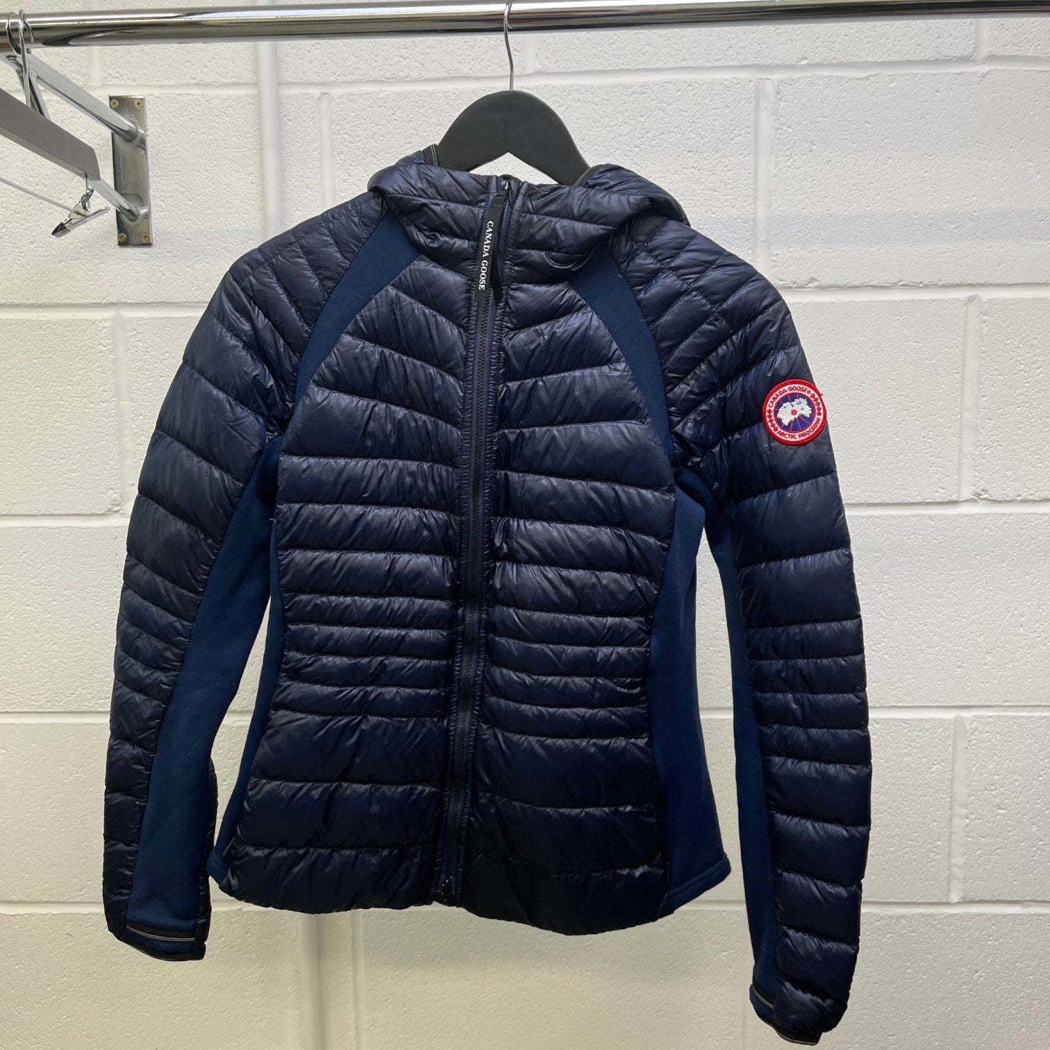 Women's Hybridge Lite Down Jacket Navy Size S - Photo 10