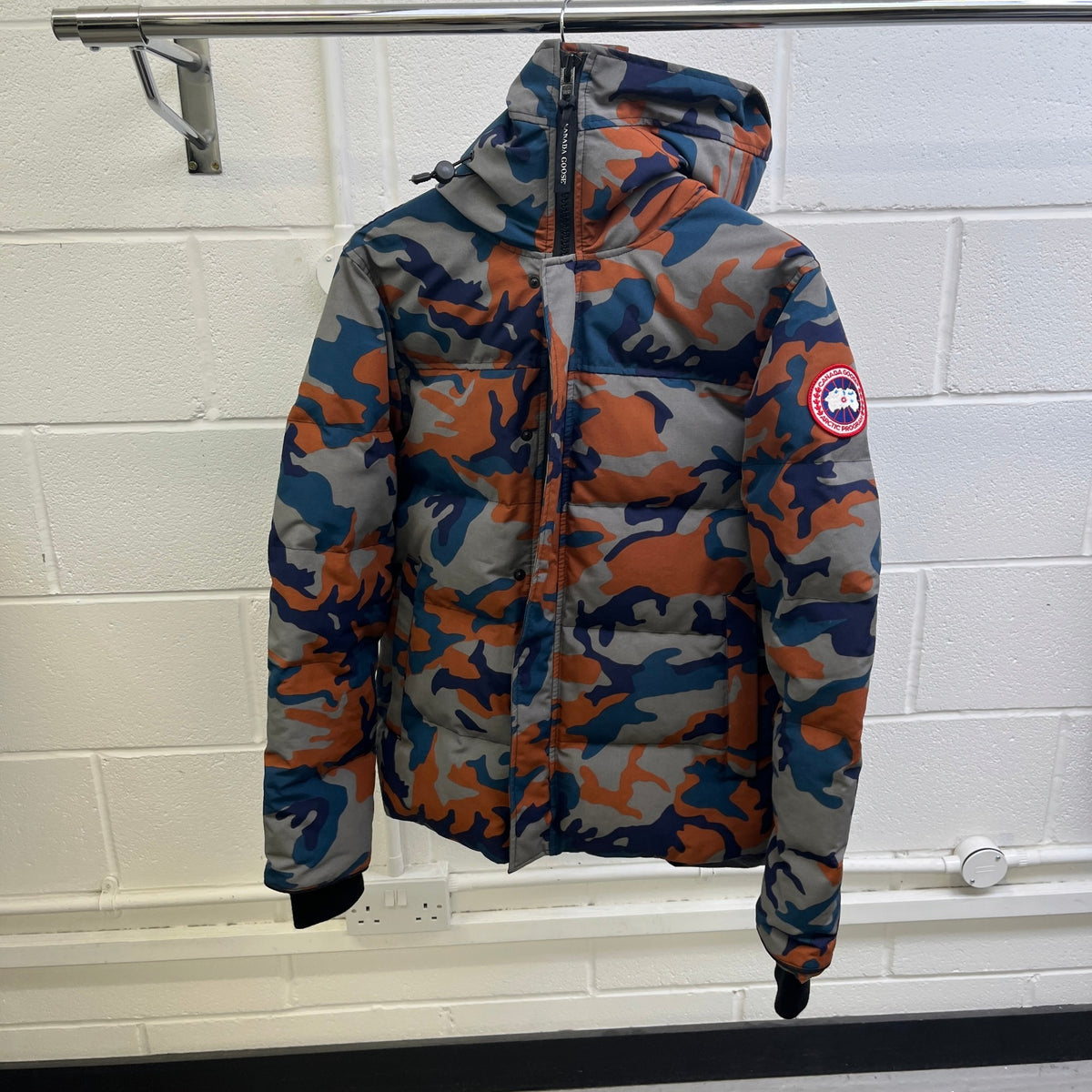Men's MacMillan Parka Camo Down Jacket Grey Size M - Photo 8