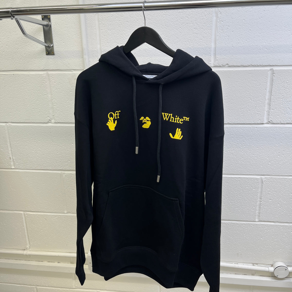 Men's Arrow Logo Hoodie Black Size M - Photo 7