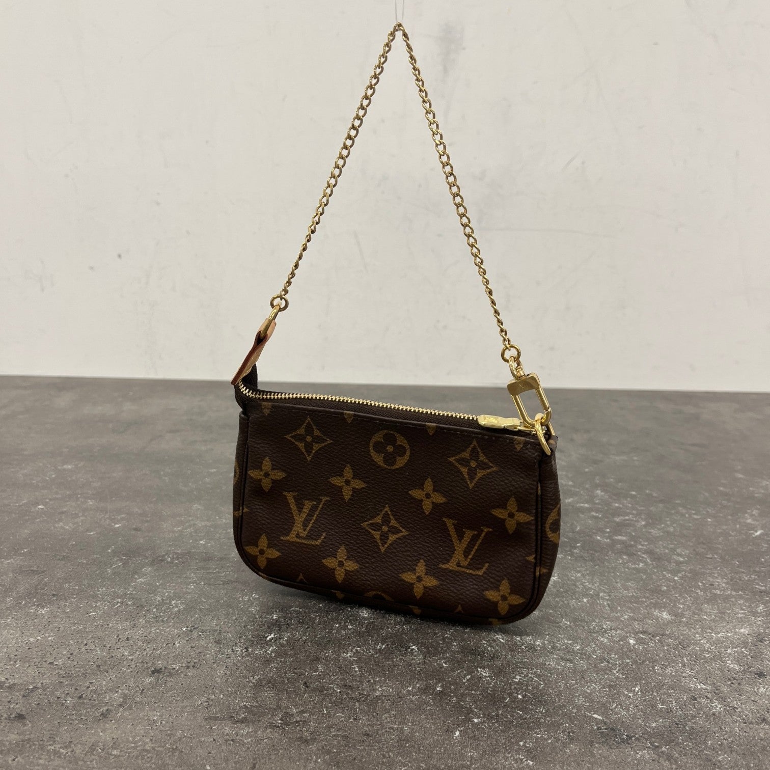 Women's Monogram Mini Pochette Accessoires Bag Brown - Photo 10