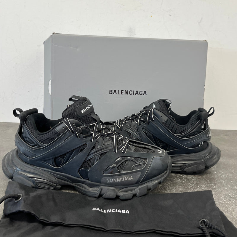 Men's Track Low Trainers Black Size UK 10 / EU 44