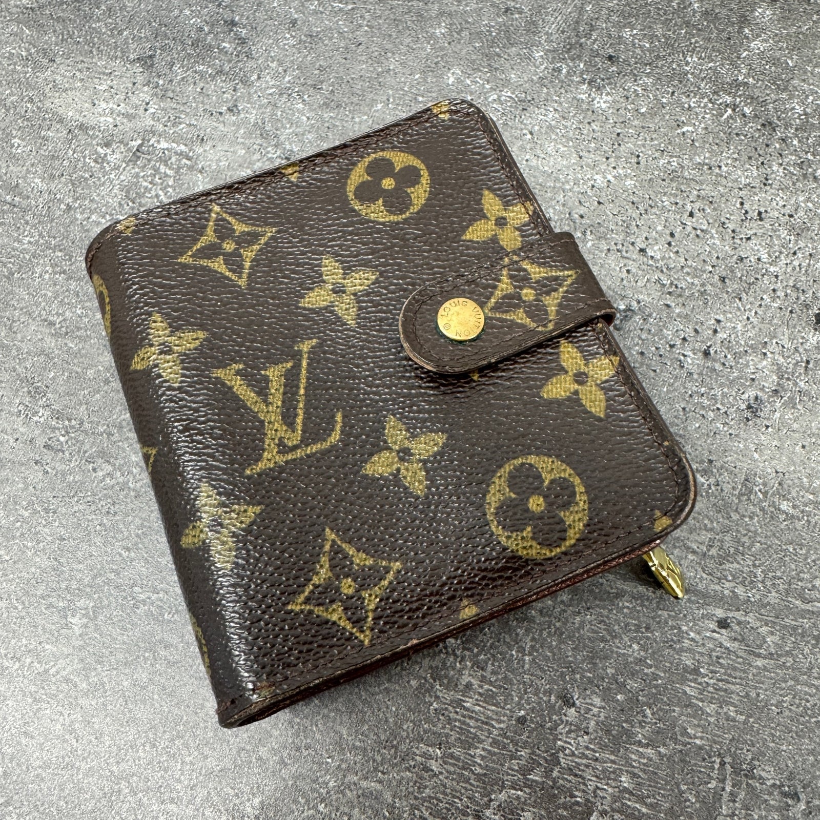 Women's Monogram Compact Zip Wallet Brown - Photo 10