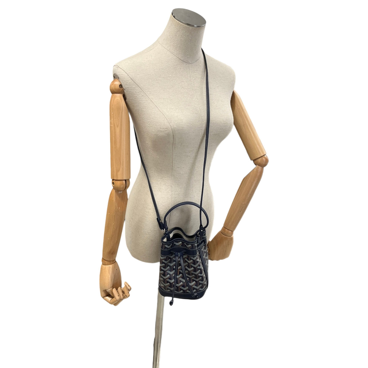 Women's Petit Flot Mini Bucket Handbag Navy - Photo 2
