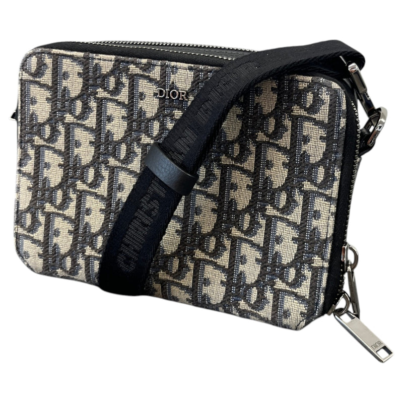 Men's Oblique Zipped Pouch Messenger Bag Beige