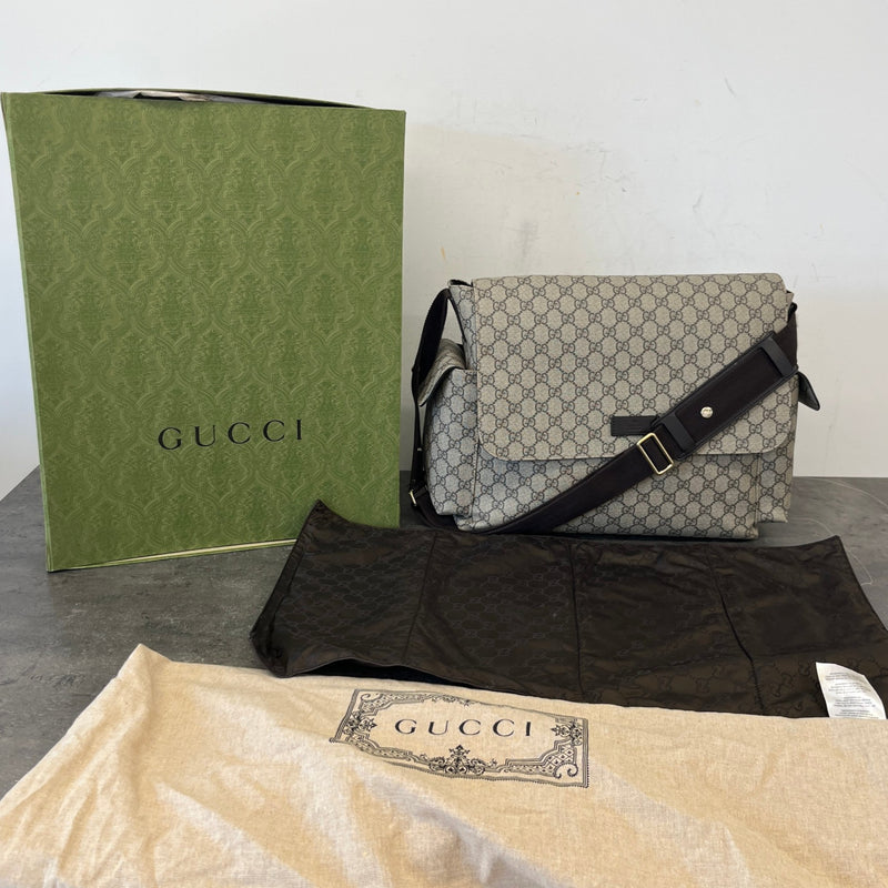 Women's GG Supreme Large Changing Bag Beige
