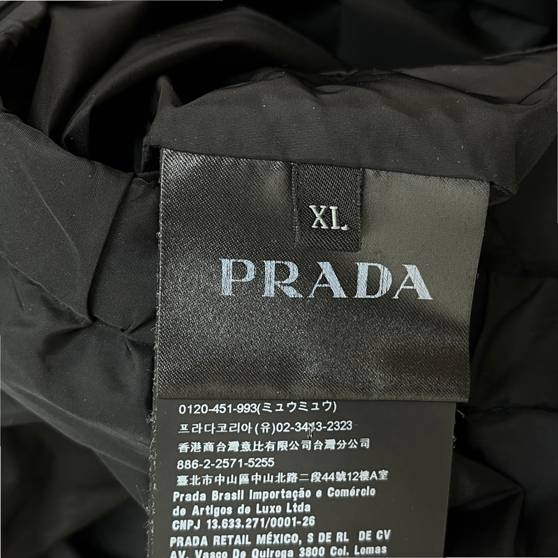 Men's Re-Nylon Plaque Logo Windbreaker Black Size XL