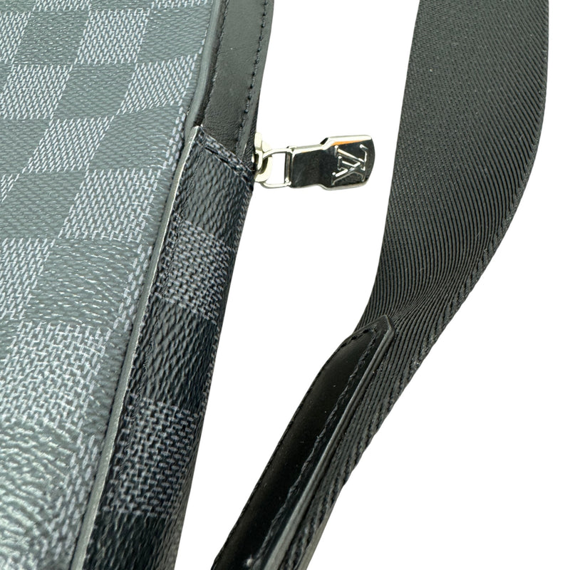Men's Damier Graphite Avenue NM Slingbag Messenger Bag Black