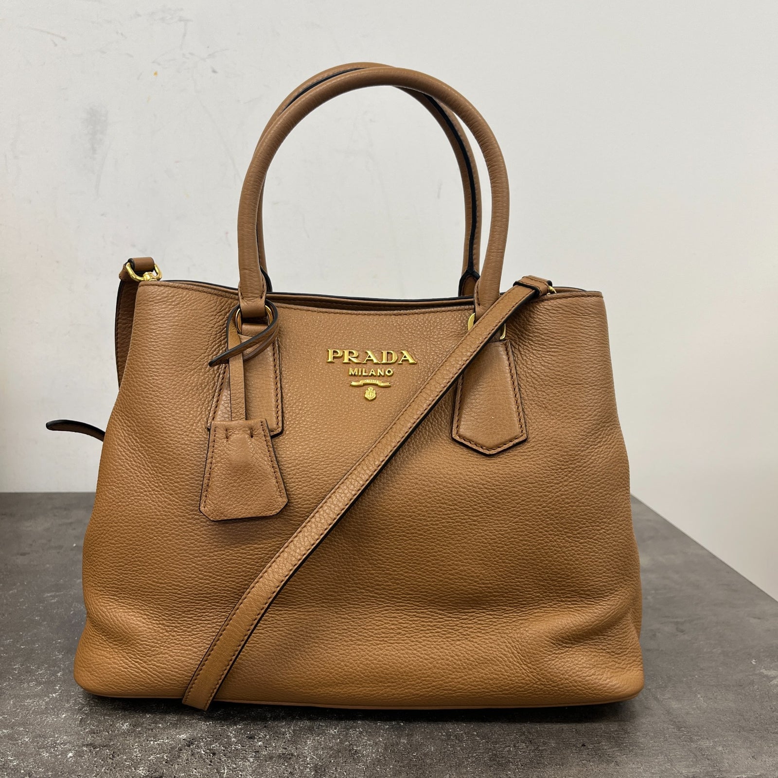 Women's Vitello Phenix Bag Brown - Photo 10