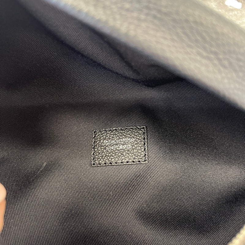 Men's Monogram Shadow Discovery PM Bag Black