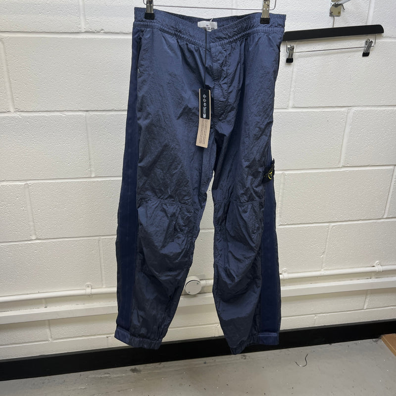 Men's Nylon Metal Cargos Blue Size M / W33