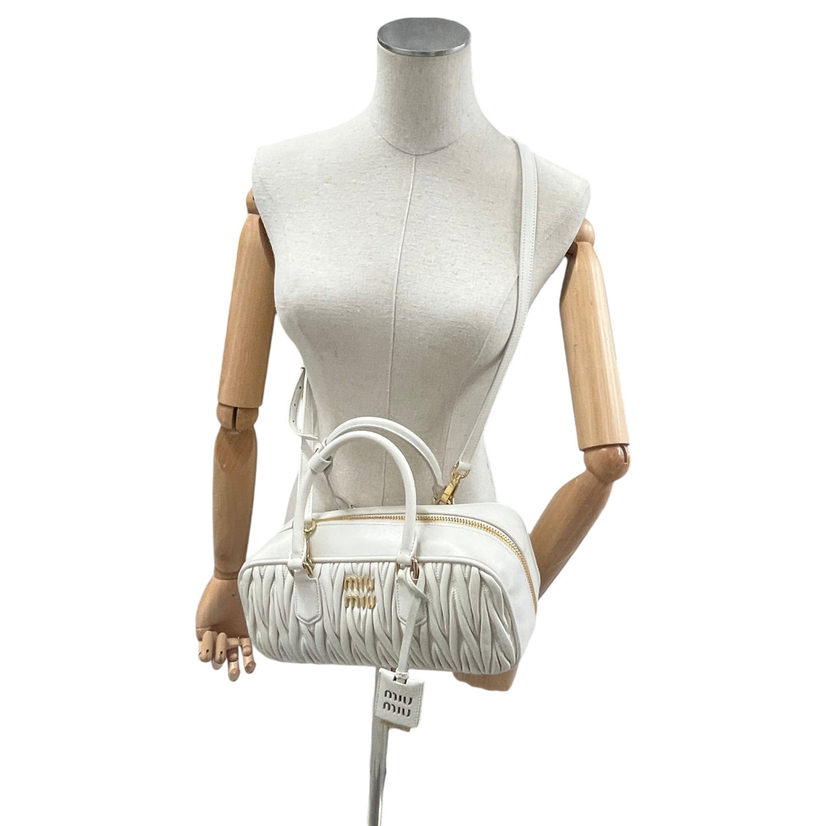 Women's Arcadie Top-Handle Handbag White - Photo 2