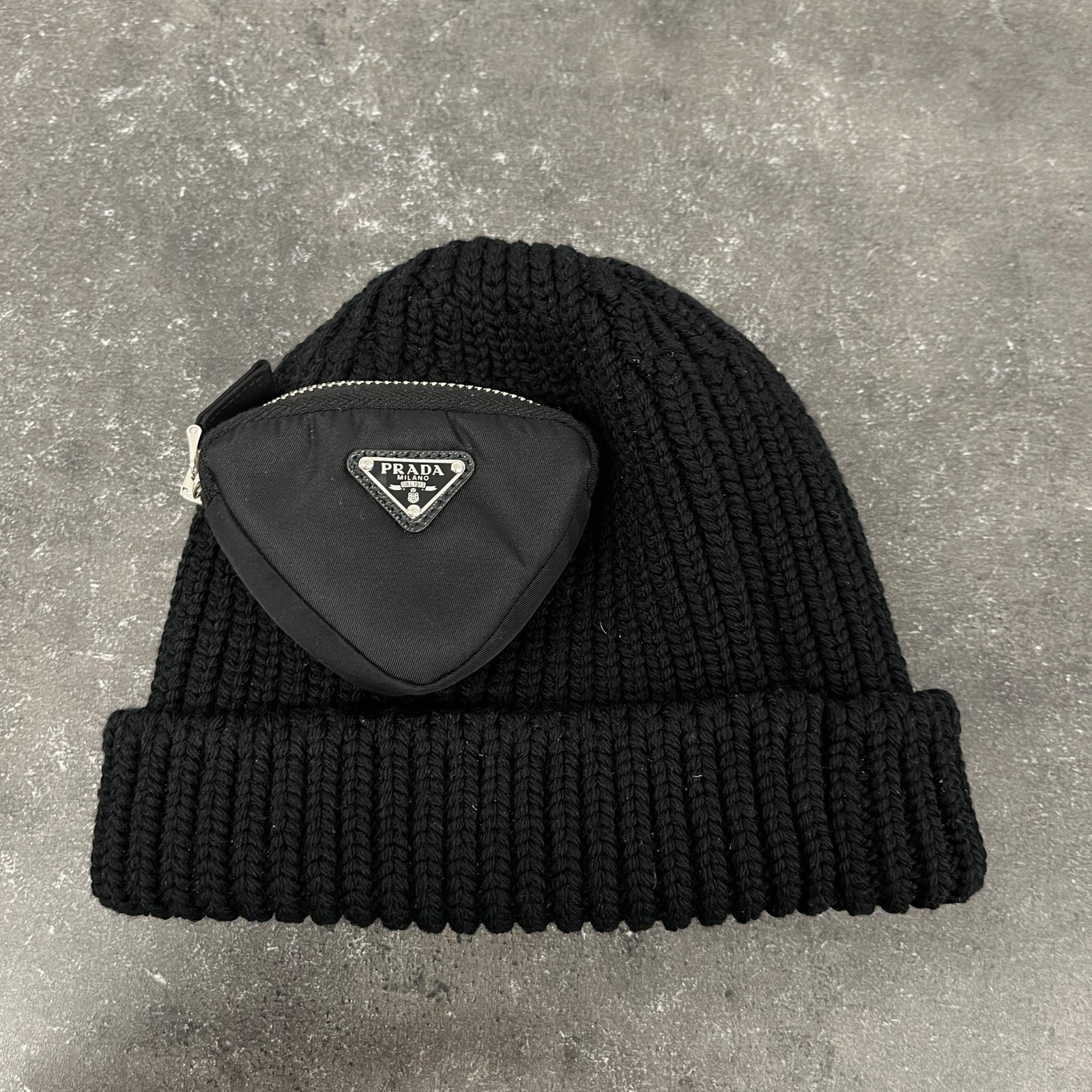 Men's Plaque Logo Pouch Hat Black Size M - Photo 6