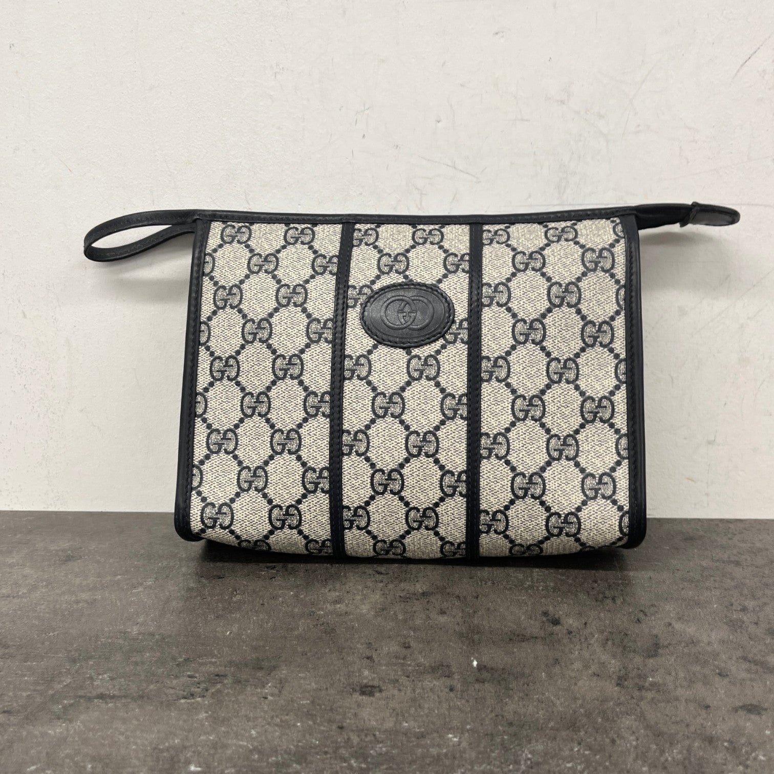 Women's Gg Supreme Toiletry Bag Beige - Photo 9