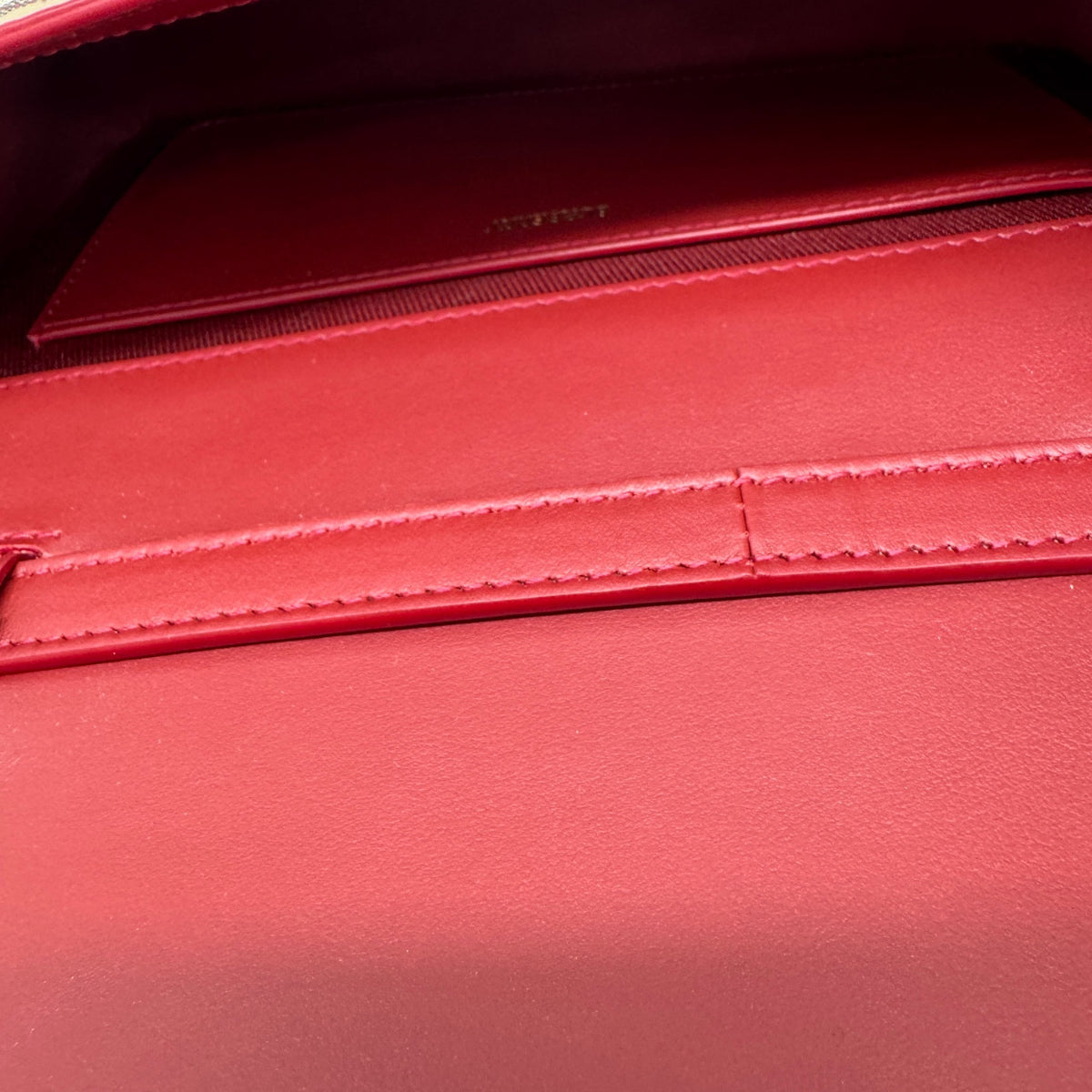 Women's Hampshire Crossbody Bag Burgundy - Photo 9