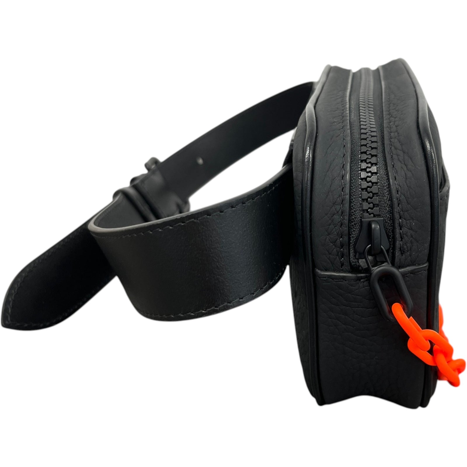 Men's Monogram Taurillon Handbag Black - Photo 5