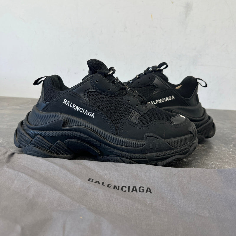 Women's Triple S Low Trainers Black Size UK 4 / EU 37