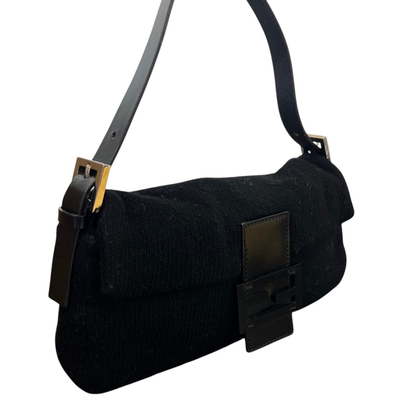 Women's Knit Baguette Handbag Black