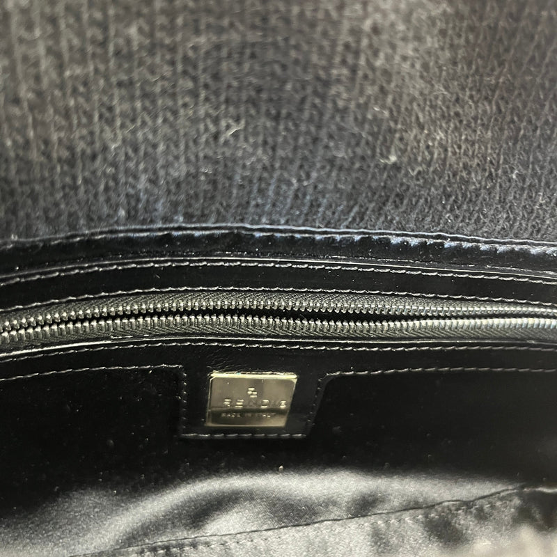 Women's Knit Baguette Handbag Black