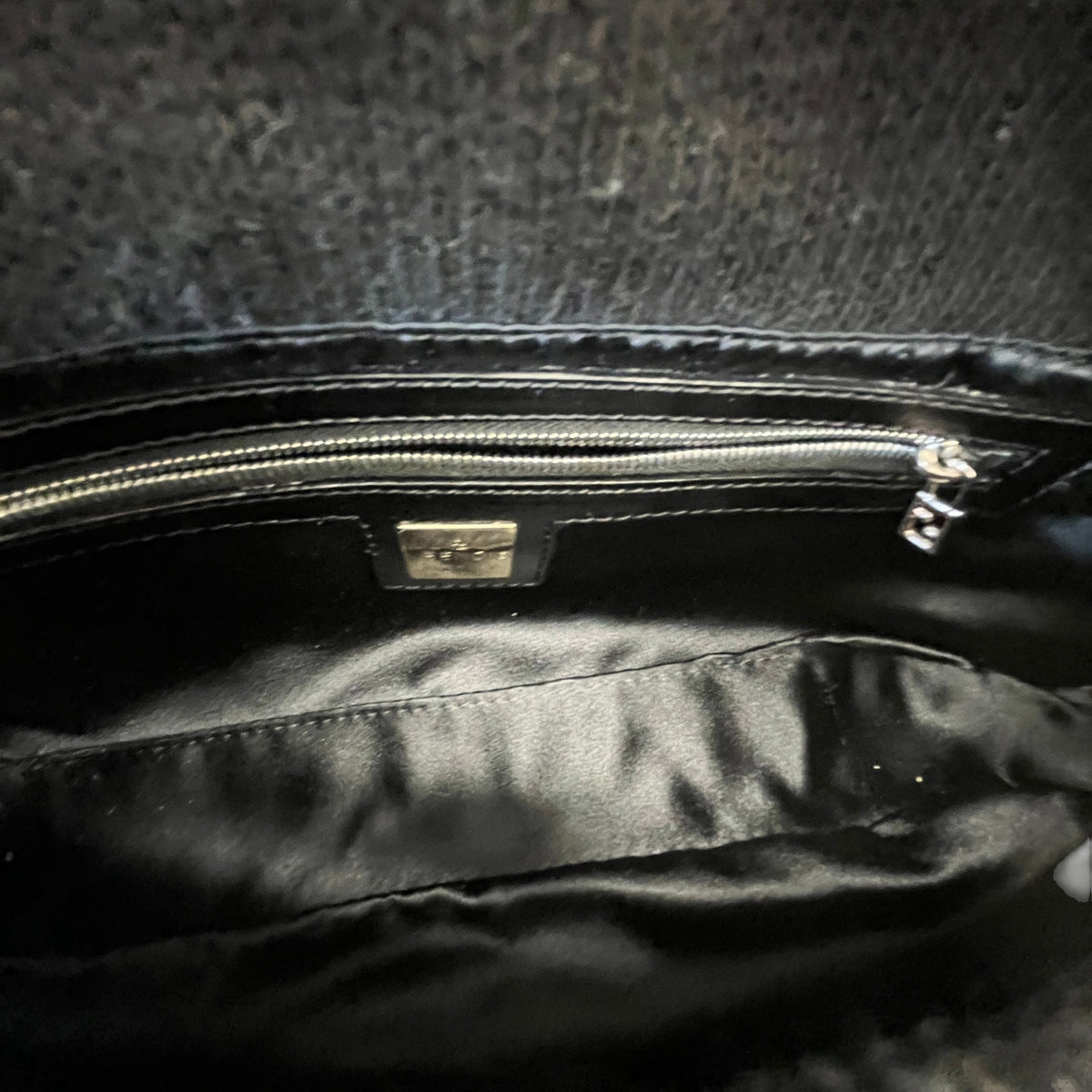 Women's Knit Baguette Handbag Black - Photo 13