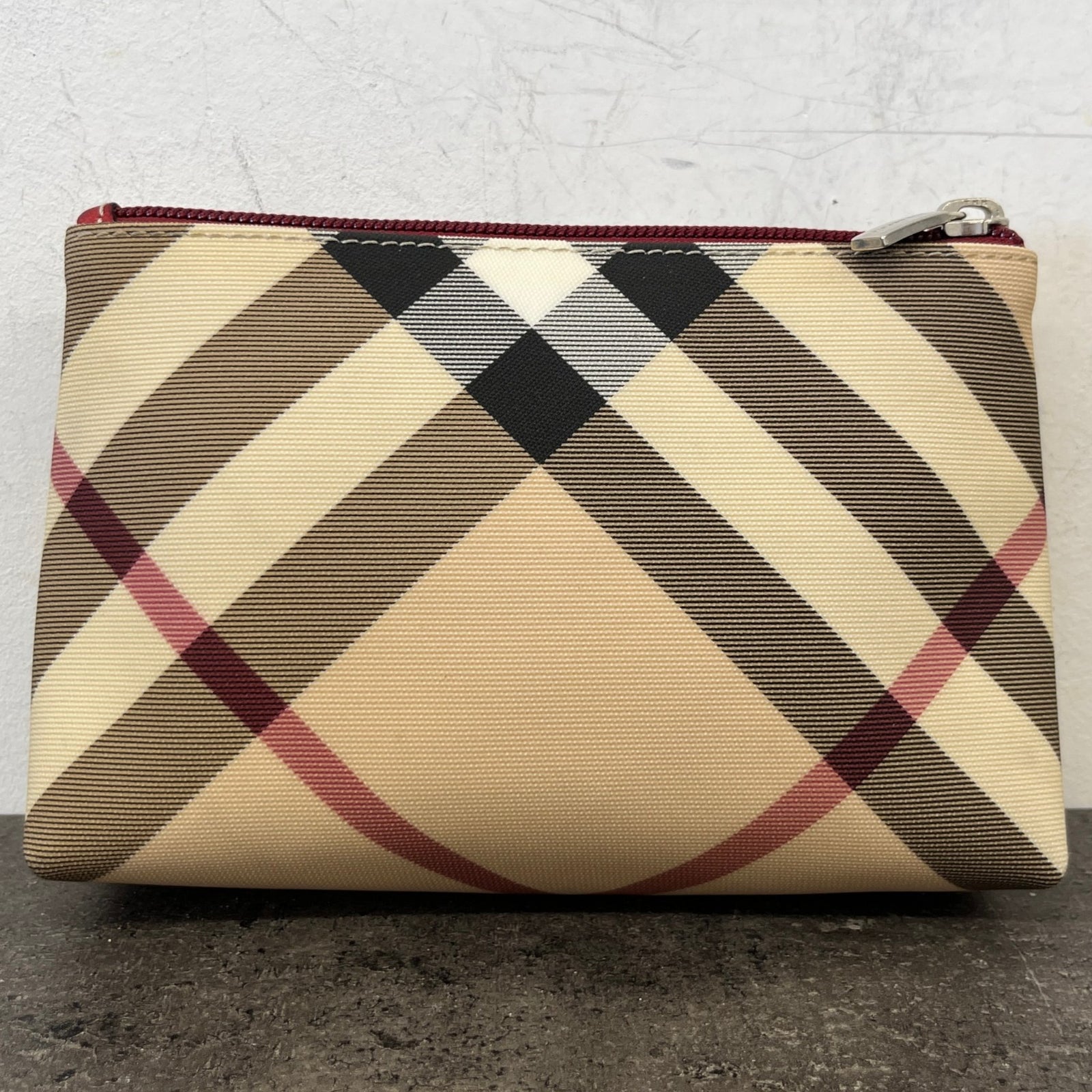 Women's Checkered Toiletry Bag Beige - Photo 12