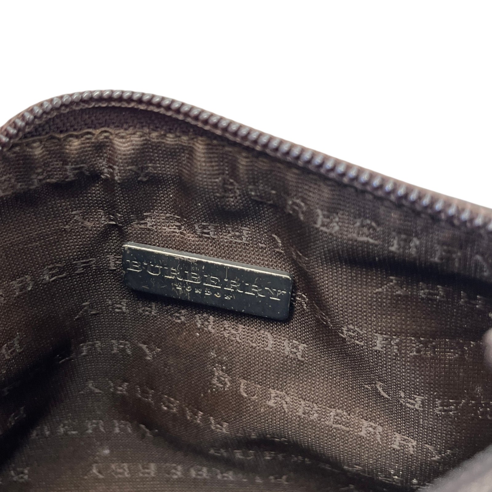 Women's Checkered Toiletry Bag Beige - Photo 11